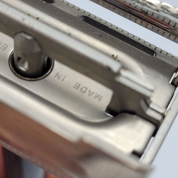 Vtg Wilkinson Sword STICKY Double Edge Safety Shaver Wet Razor Made in England - Picture 11 of 11